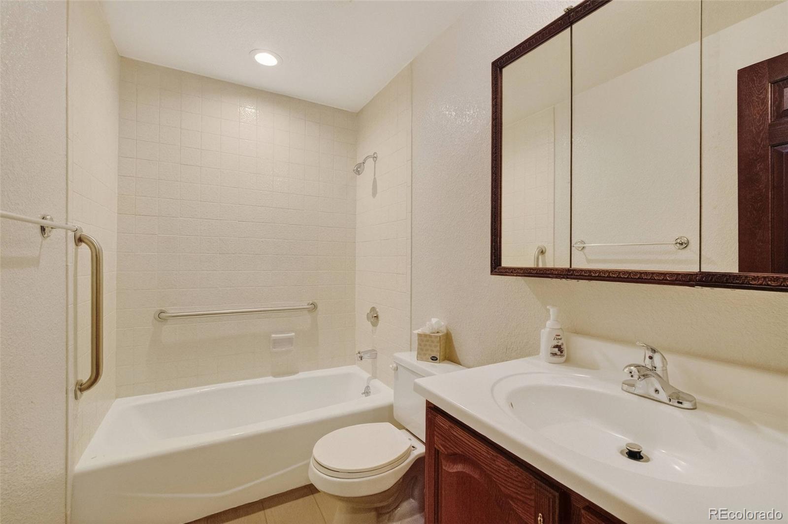 8526 W 10th Avenue Lakewood CO 80215