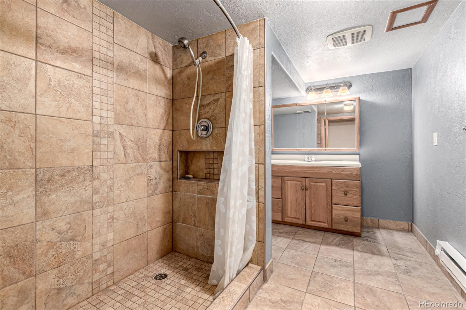 308 Red Hawk Circle Silverthorne CO 80498