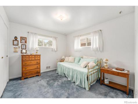 160 Garland Drive Northglenn CO 80233