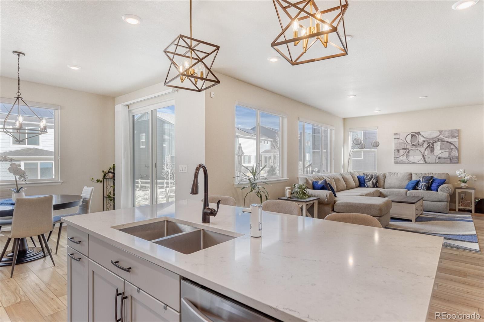 9857 Rosalee Peak Street Littleton CO 80125