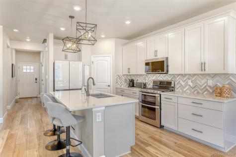 9857 Rosalee Peak Street Littleton CO 80125