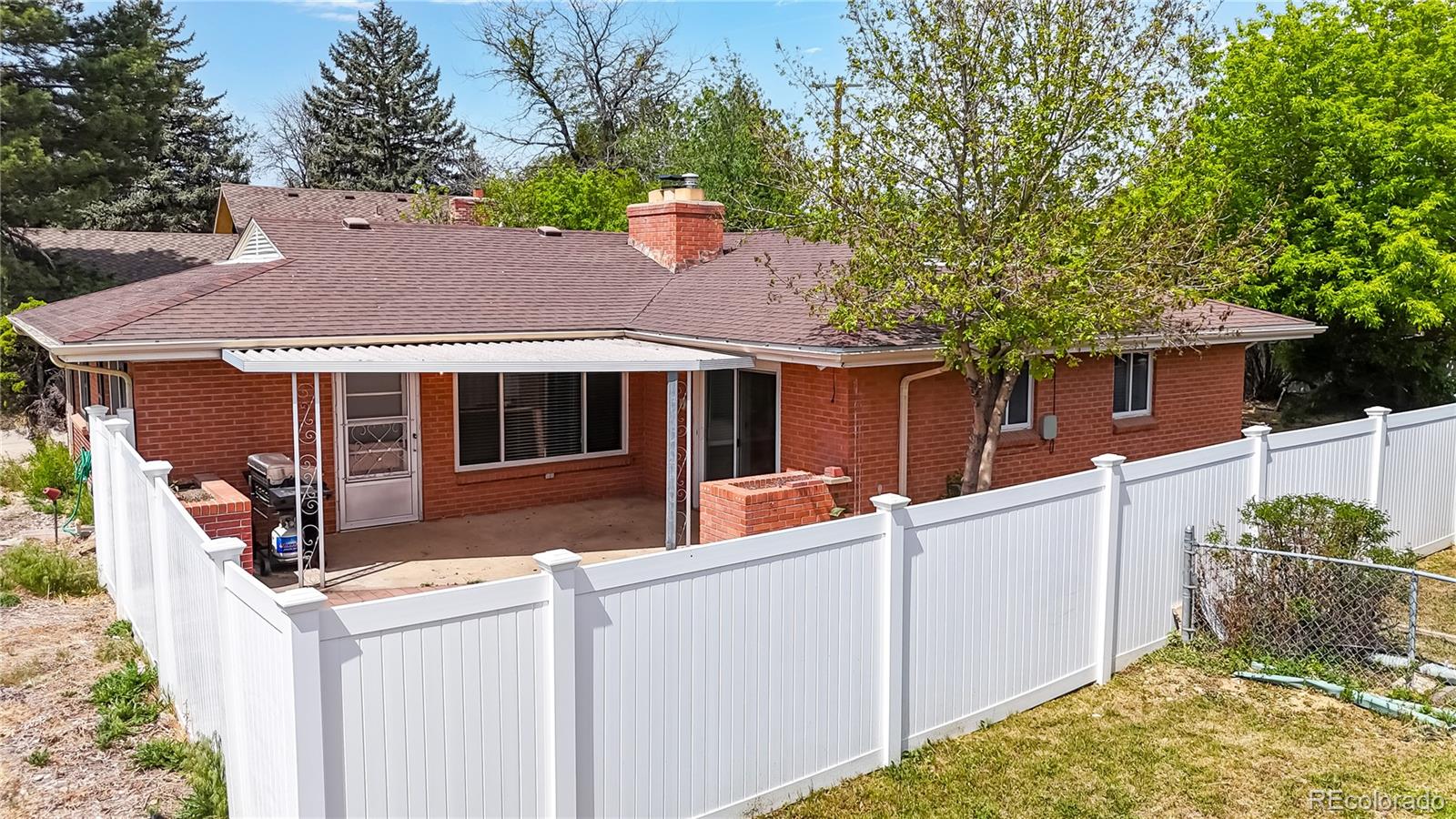 359 Quentin Street Aurora CO 80011