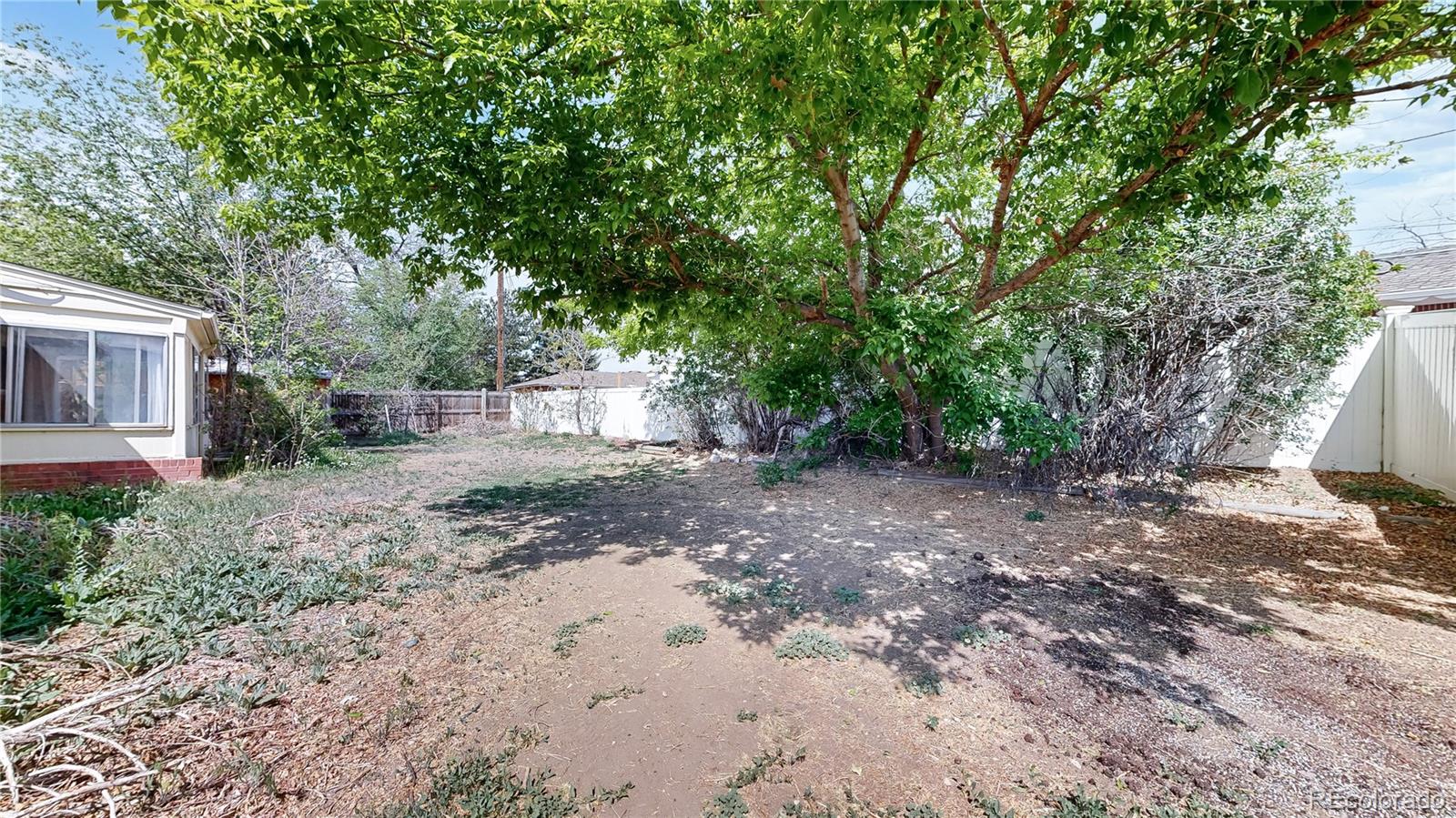 359 Quentin Street Aurora CO 80011