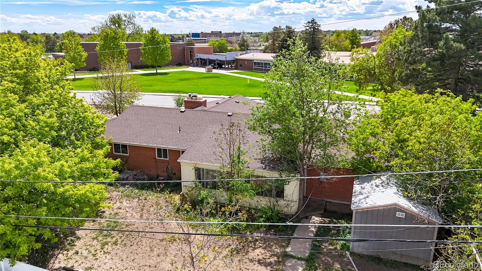 359 Quentin Street Aurora CO 80011