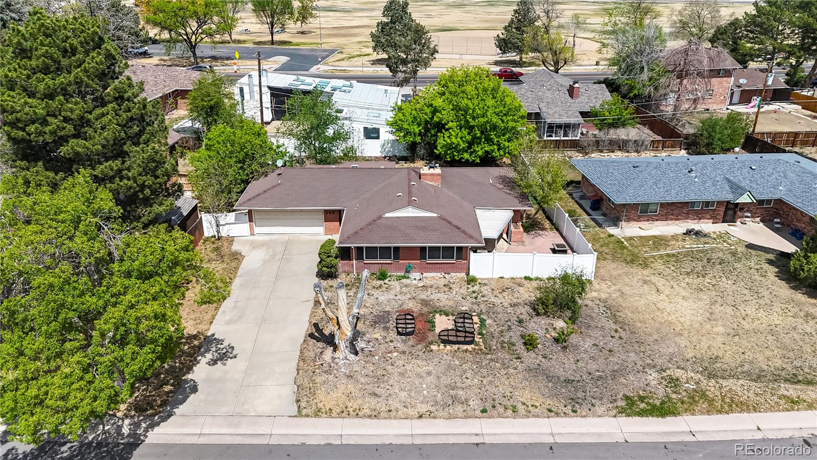 359 Quentin Street Aurora CO 80011