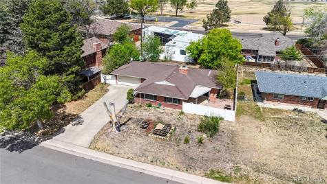 359 Quentin Street Aurora CO 80011