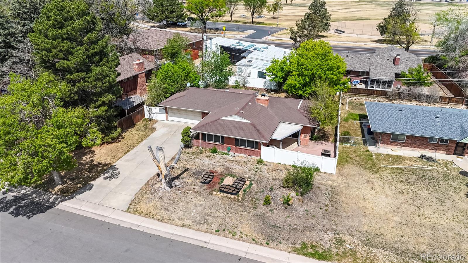 359 Quentin Street Aurora CO 80011