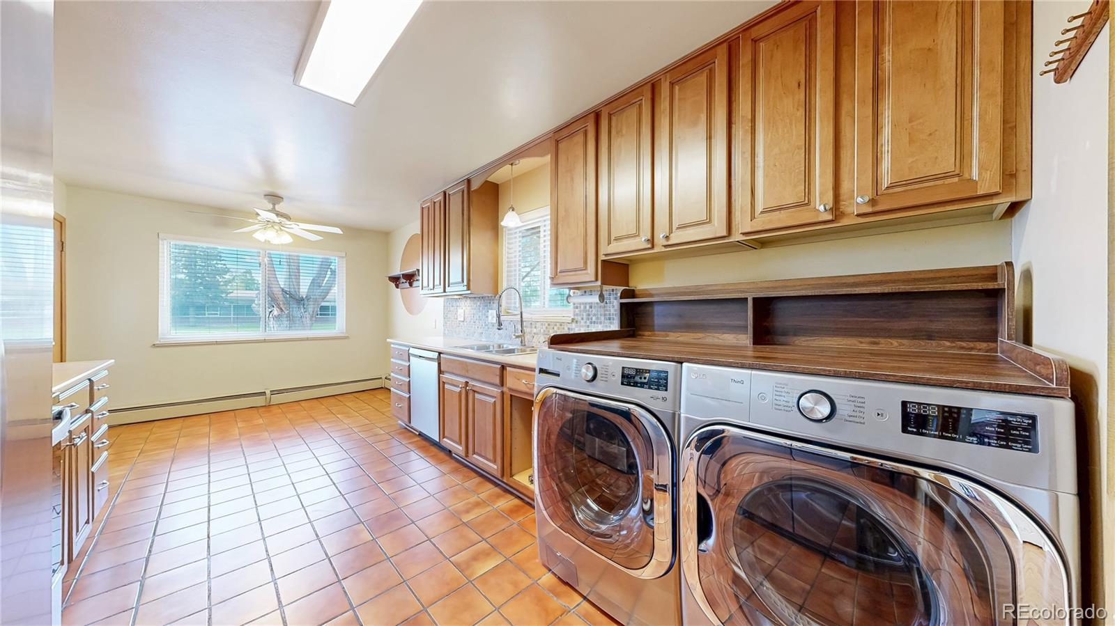 359 Quentin Street Aurora CO 80011