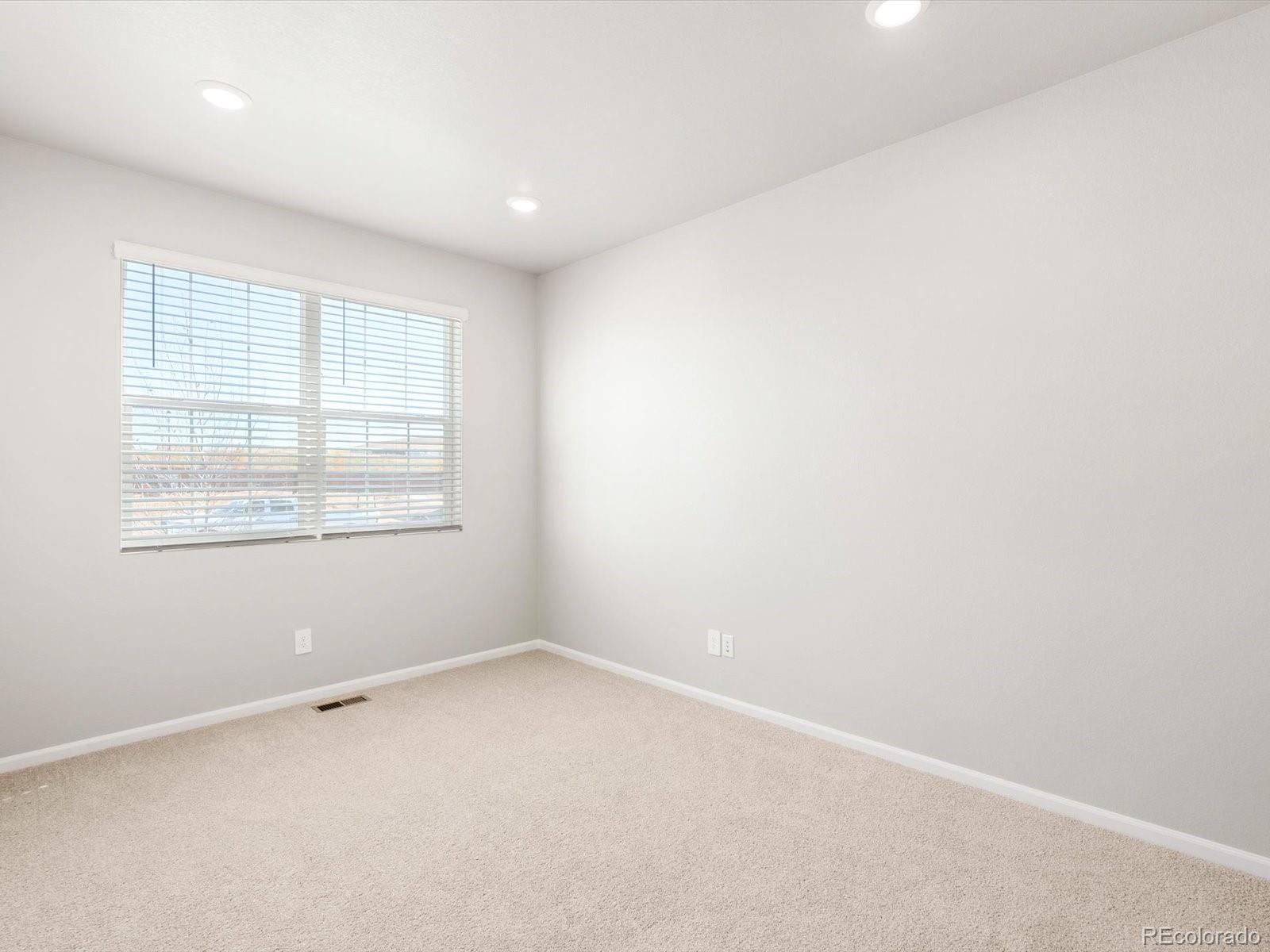 8938 Salida Street Commerce City CO 80022