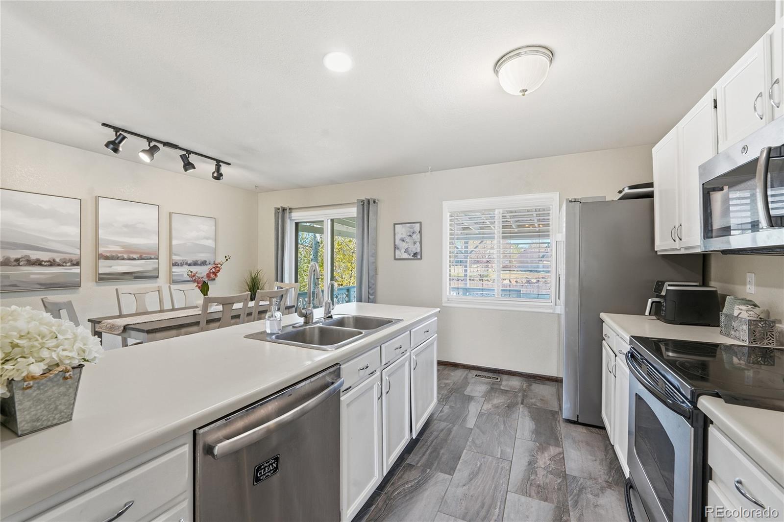 21642 E Alamo Place Centennial CO 80015