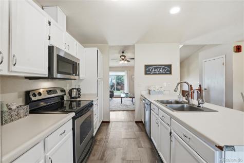 21642 E Alamo Place Centennial CO 80015