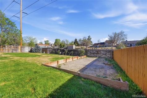 21642 E Alamo Place Centennial CO 80015
