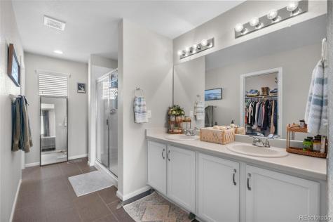240 S Langdale Court Aurora CO 80018