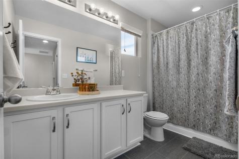 240 S Langdale Court Aurora CO 80018