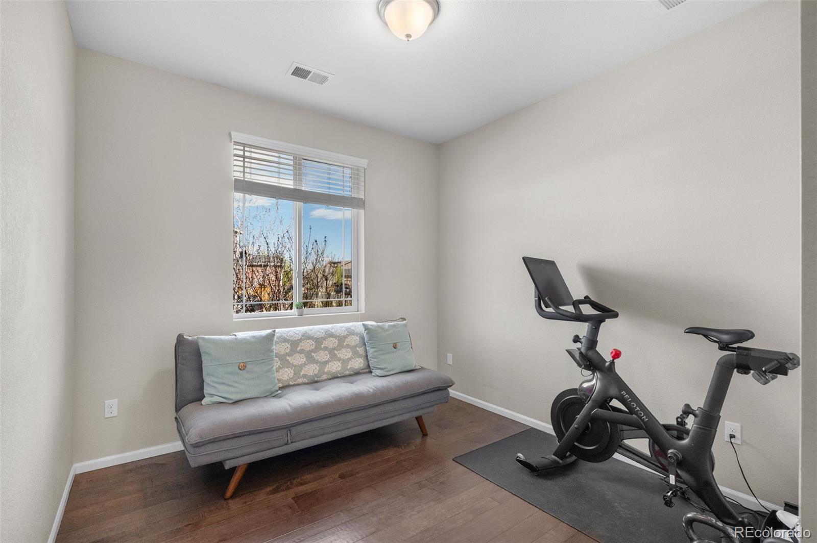 240 S Langdale Court Aurora CO 80018