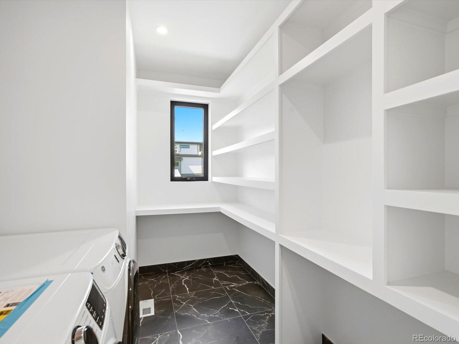 5220 W 22nd Avenue Edgewater CO 80214