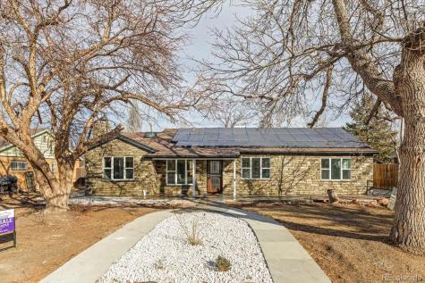 938 Salem Street Aurora CO 80011