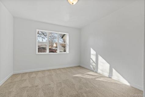 938 Salem Street Aurora CO 80011