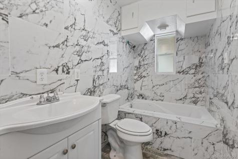 938 Salem Street Aurora CO 80011