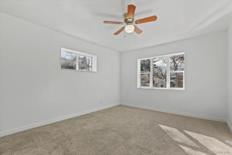 938 Salem Street Aurora CO 80011