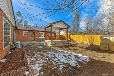 938 Salem Street Aurora CO 80011