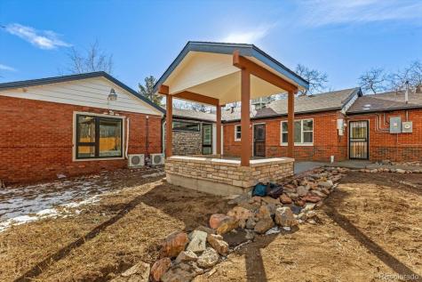 938 Salem Street Aurora CO 80011