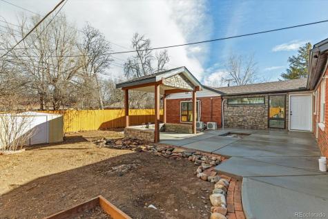 938 Salem Street Aurora CO 80011