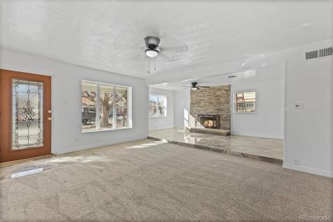 938 Salem Street Aurora CO 80011