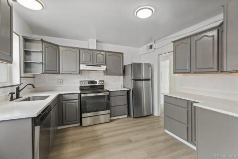 938 Salem Street Aurora CO 80011