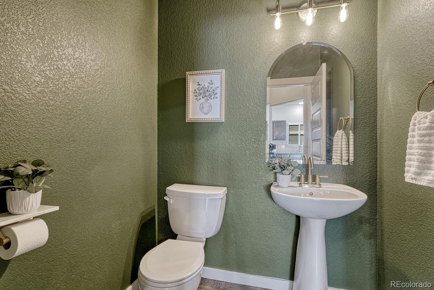 898 Antrim Loop Colorado Springs CO 80910