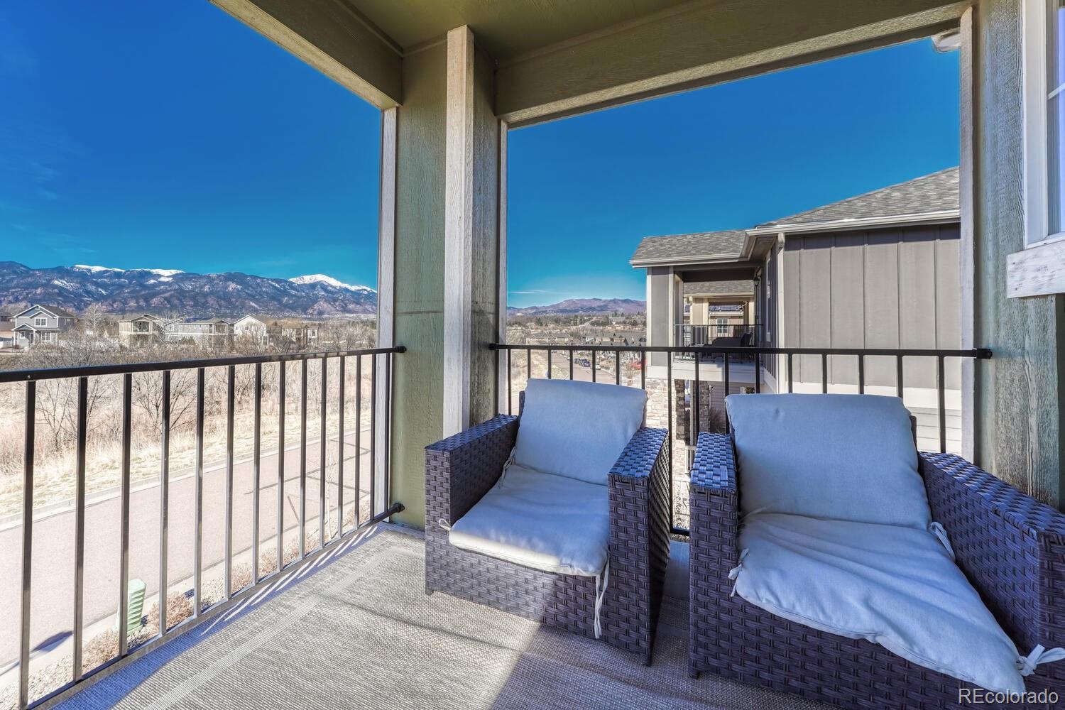 898 Antrim Loop Colorado Springs CO 80910