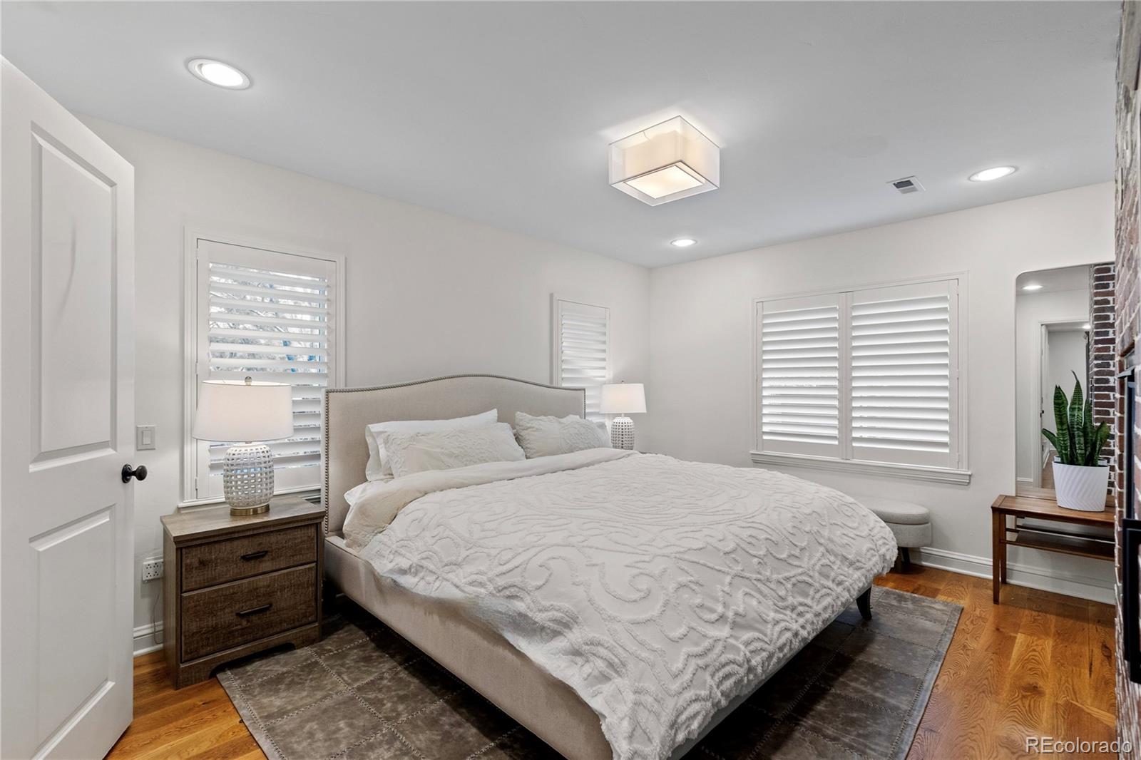1090 S Race Street Denver CO 80209