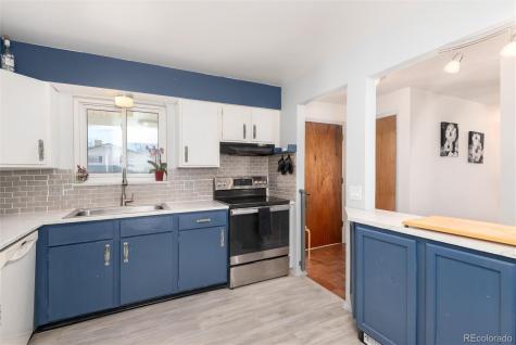 2945 S Teller Street Denver CO 80227