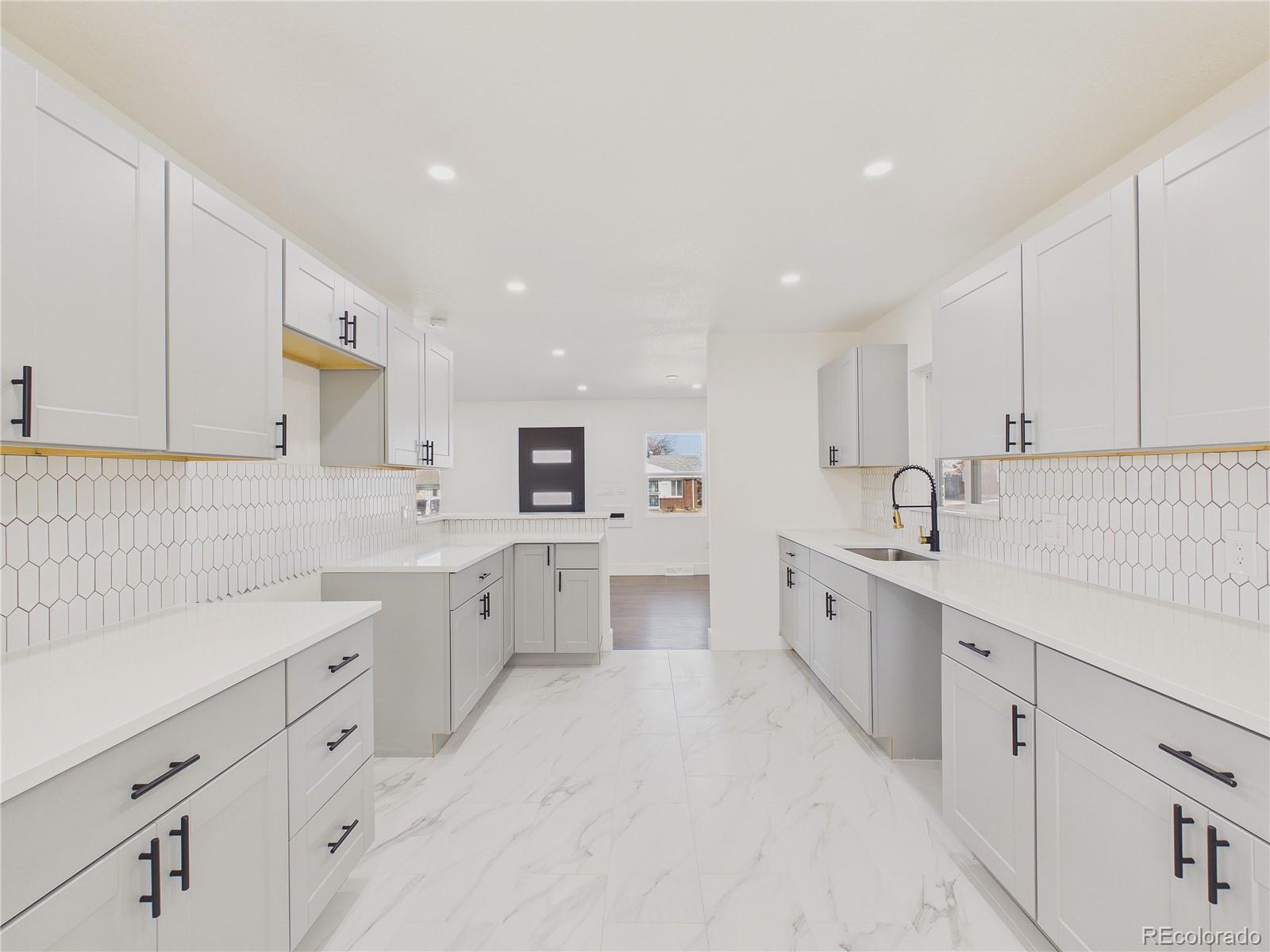 2571 S Perry Street Denver CO 80219