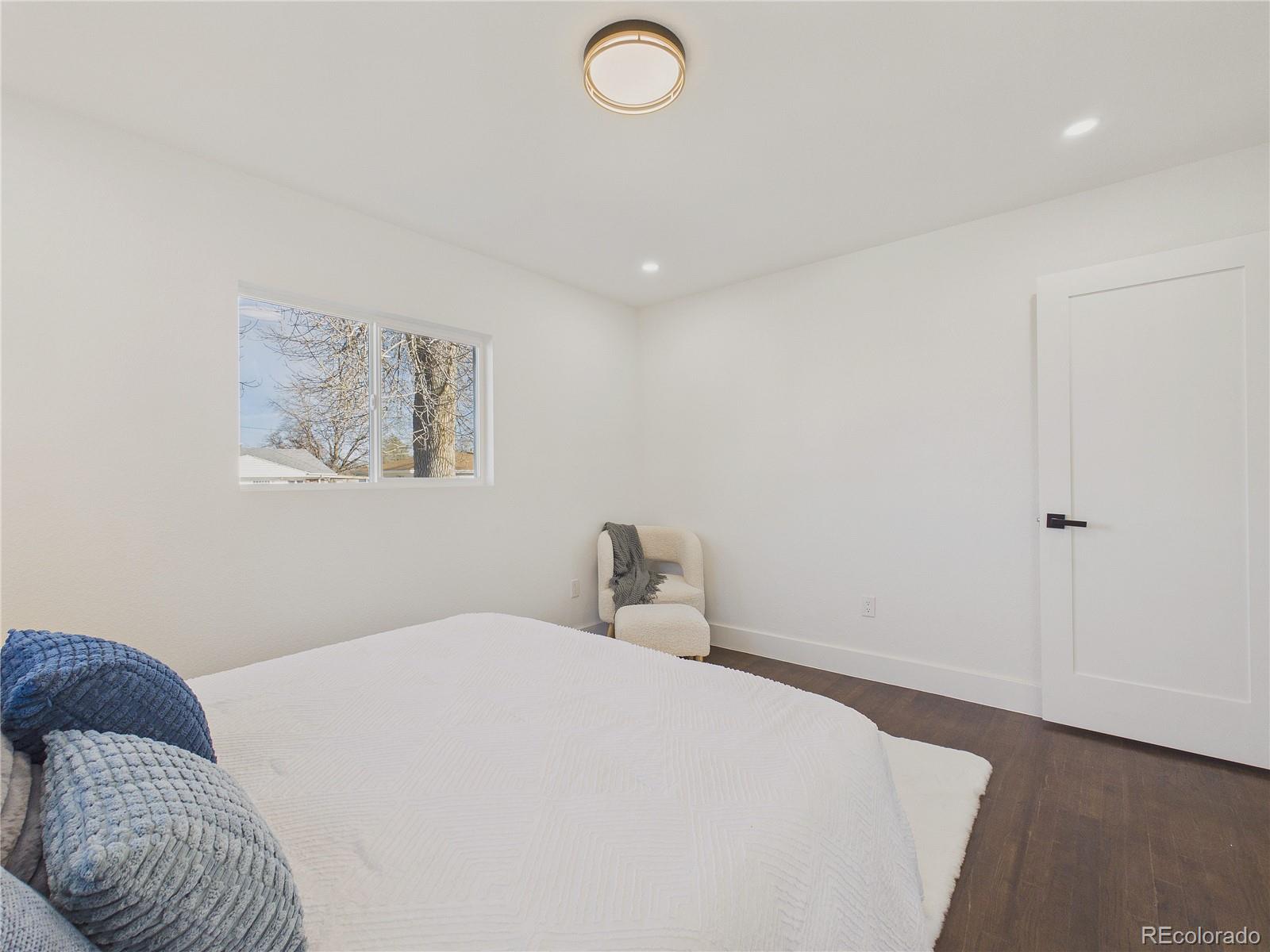2571 S Perry Street Denver CO 80219