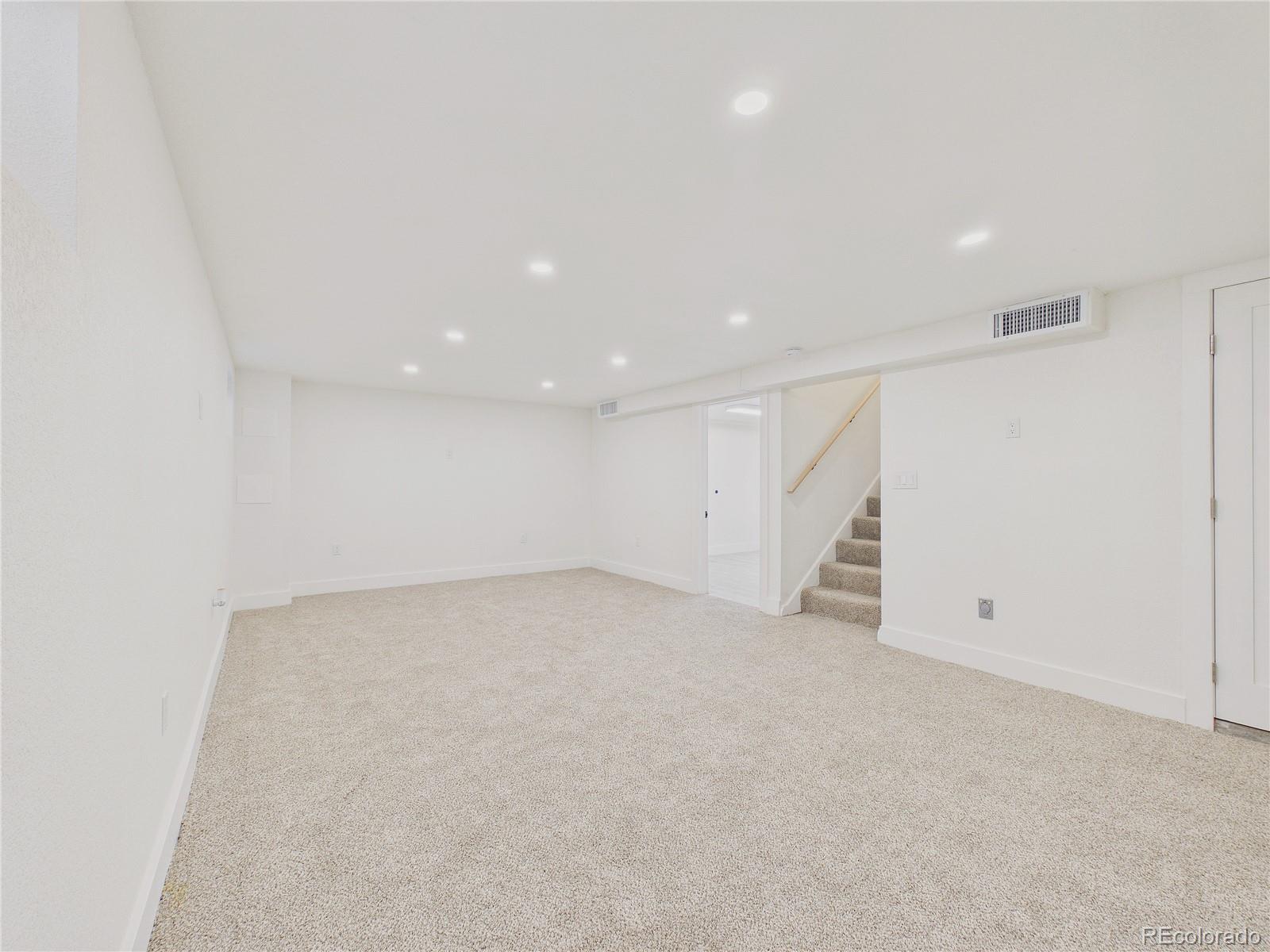 2571 S Perry Street Denver CO 80219