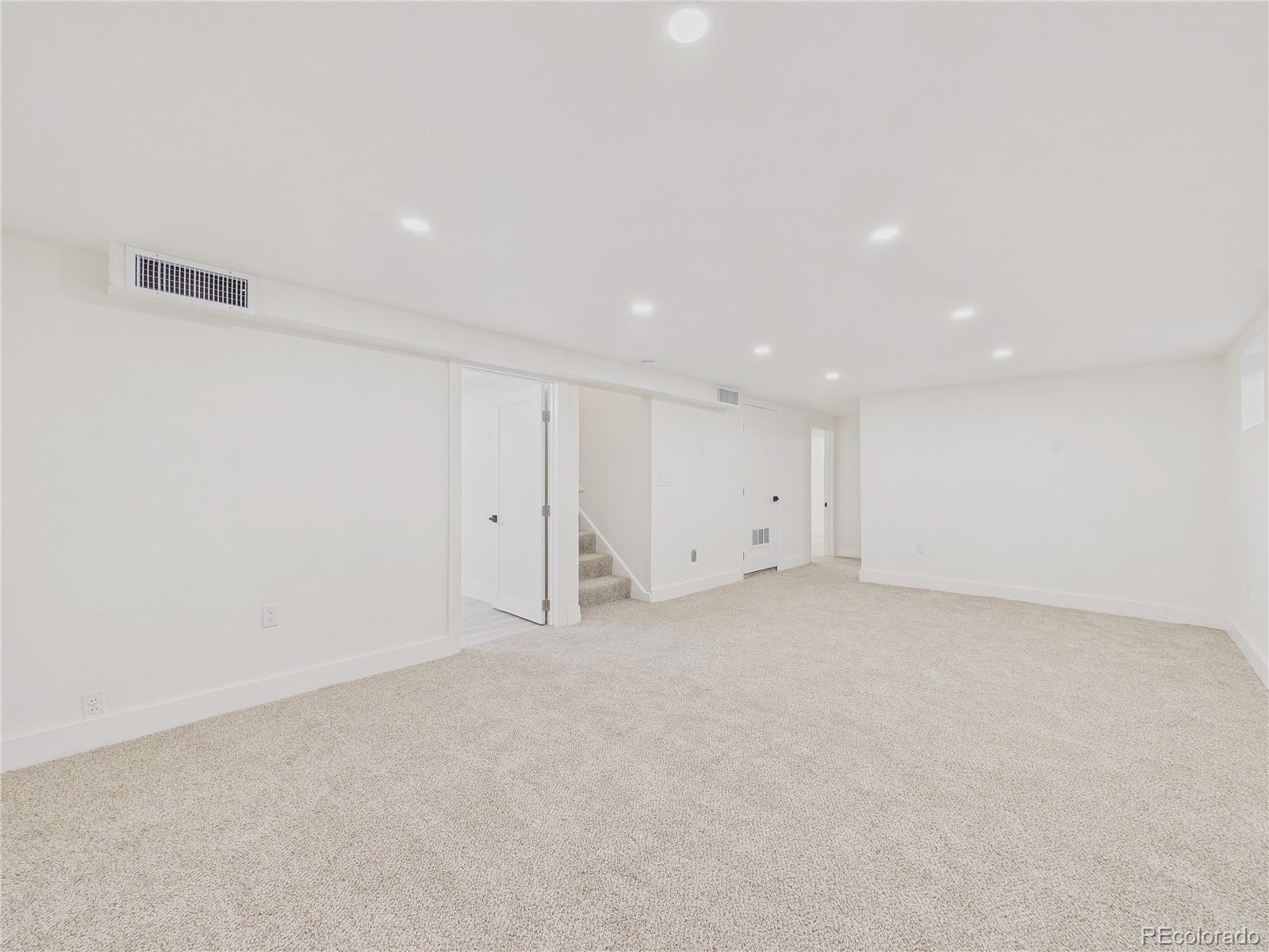 2571 S Perry Street Denver CO 80219