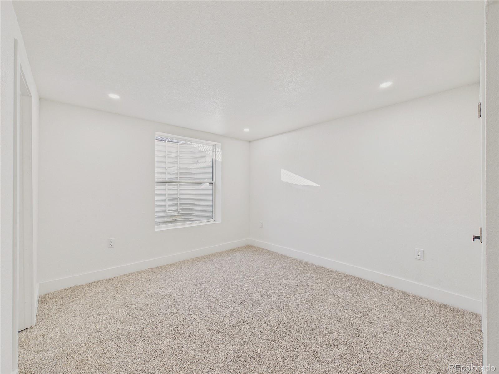 2571 S Perry Street Denver CO 80219