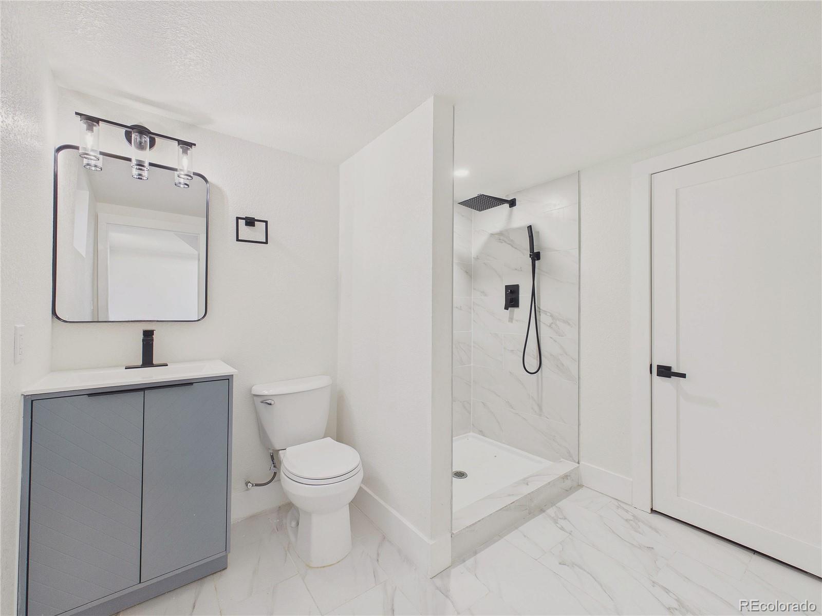 2571 S Perry Street Denver CO 80219