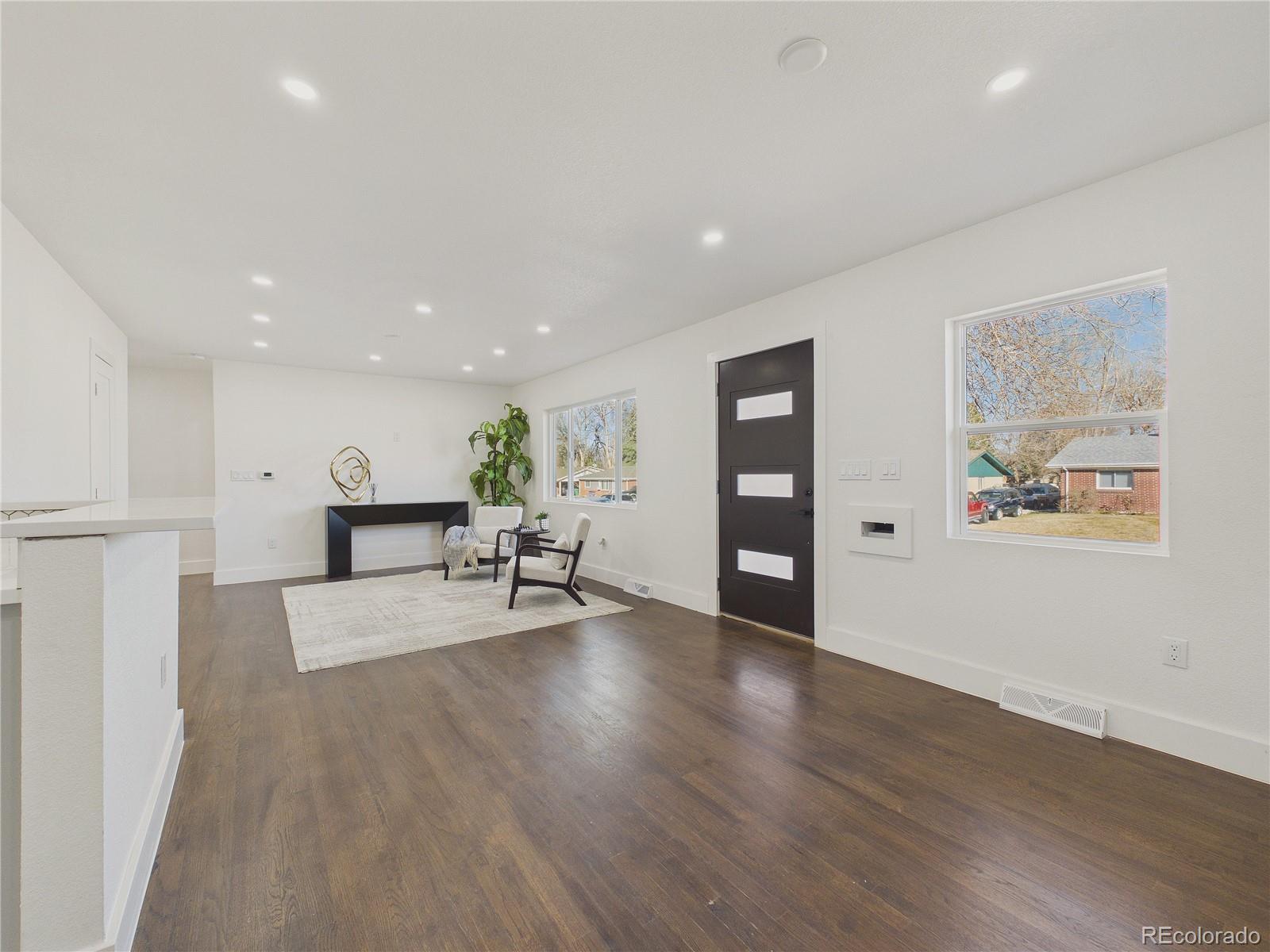 2571 S Perry Street Denver CO 80219
