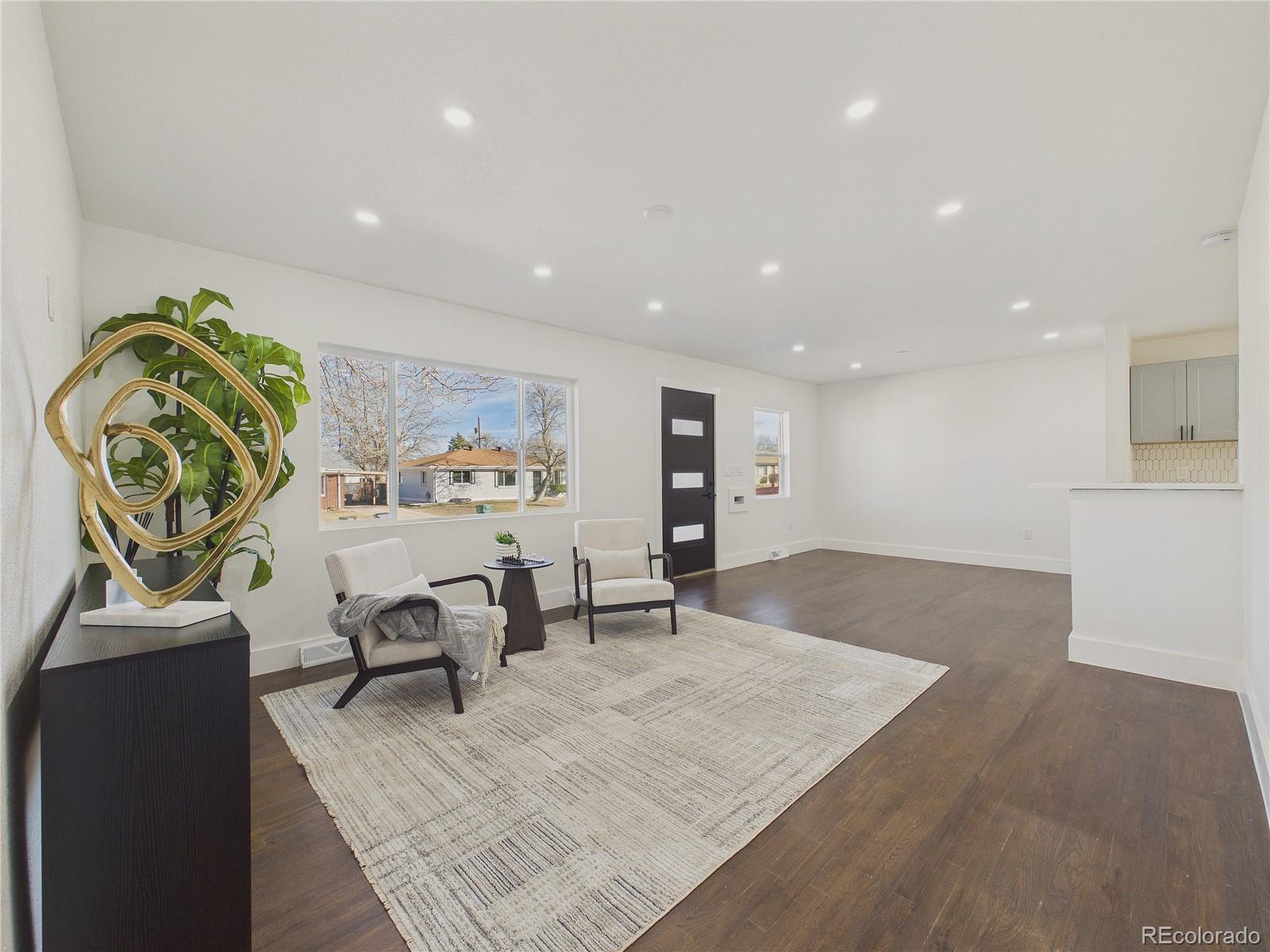 2571 S Perry Street Denver CO 80219