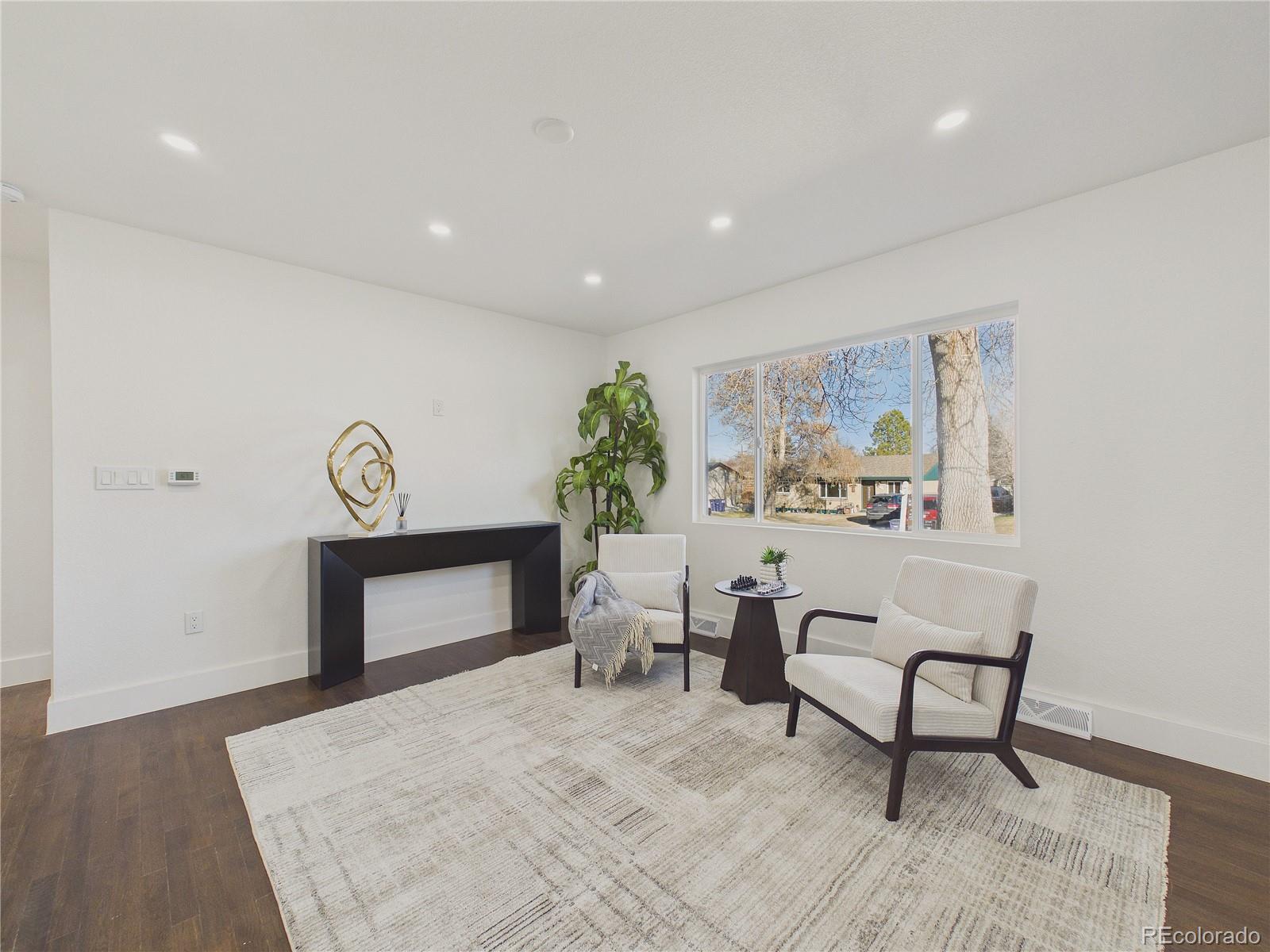2571 S Perry Street Denver CO 80219