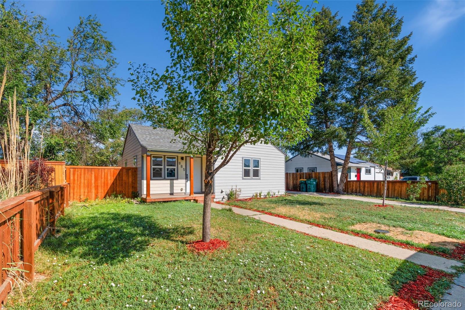 885 Kingston Street Aurora CO 80010