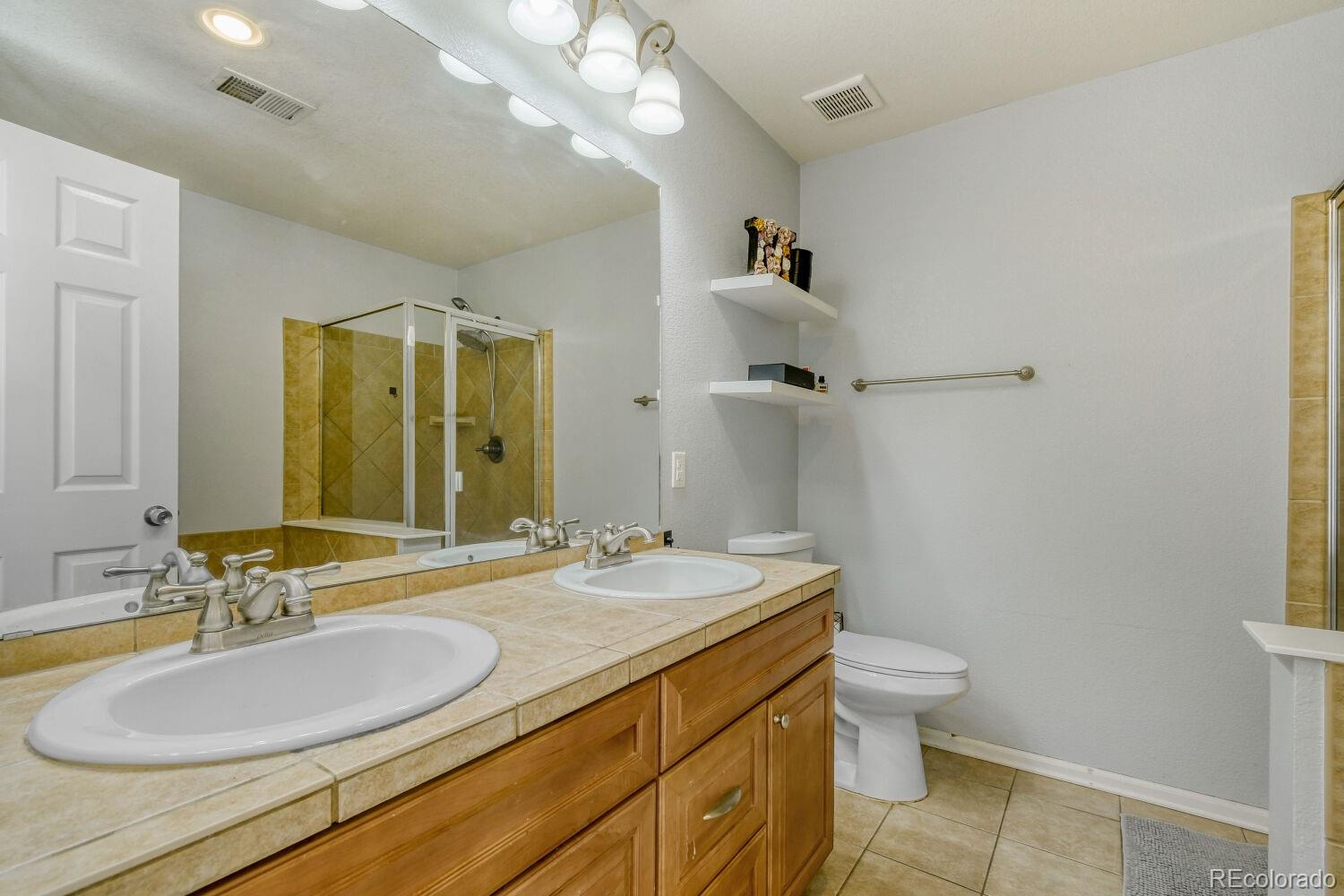 15686 Randolph Place Denver CO 80239