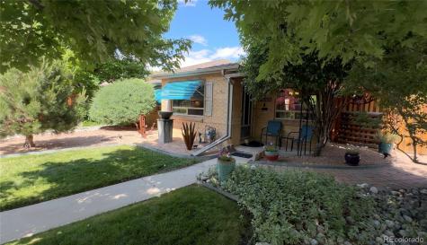 1660 Roslyn Street Denver CO 80220