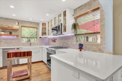 1660 Roslyn Street Denver CO 80220