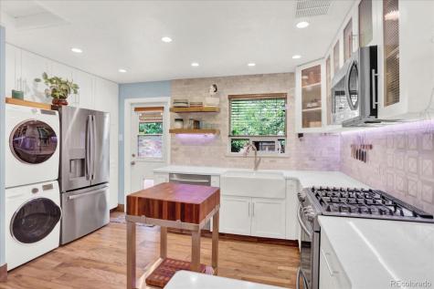 1660 Roslyn Street Denver CO 80220