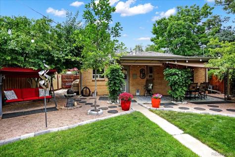1660 Roslyn Street Denver CO 80220