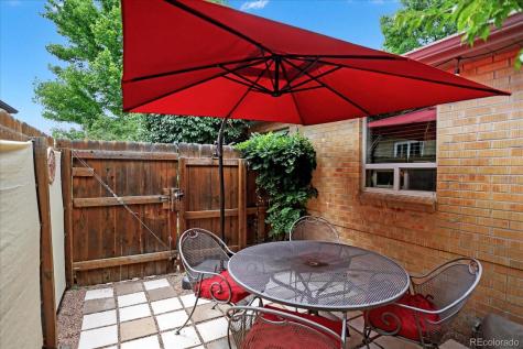 1660 Roslyn Street Denver CO 80220