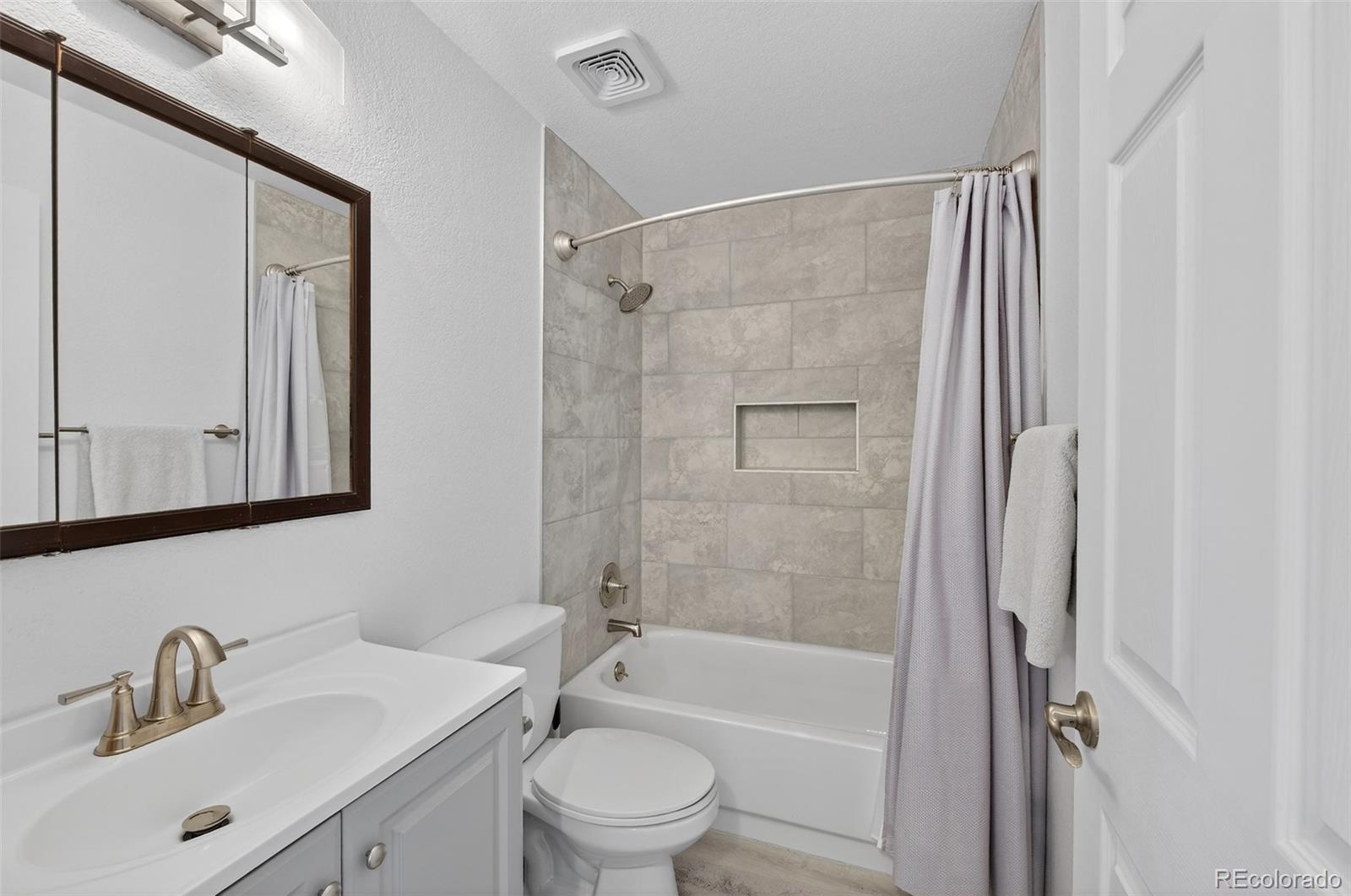 1205 S Telluride Street Aurora CO 80017